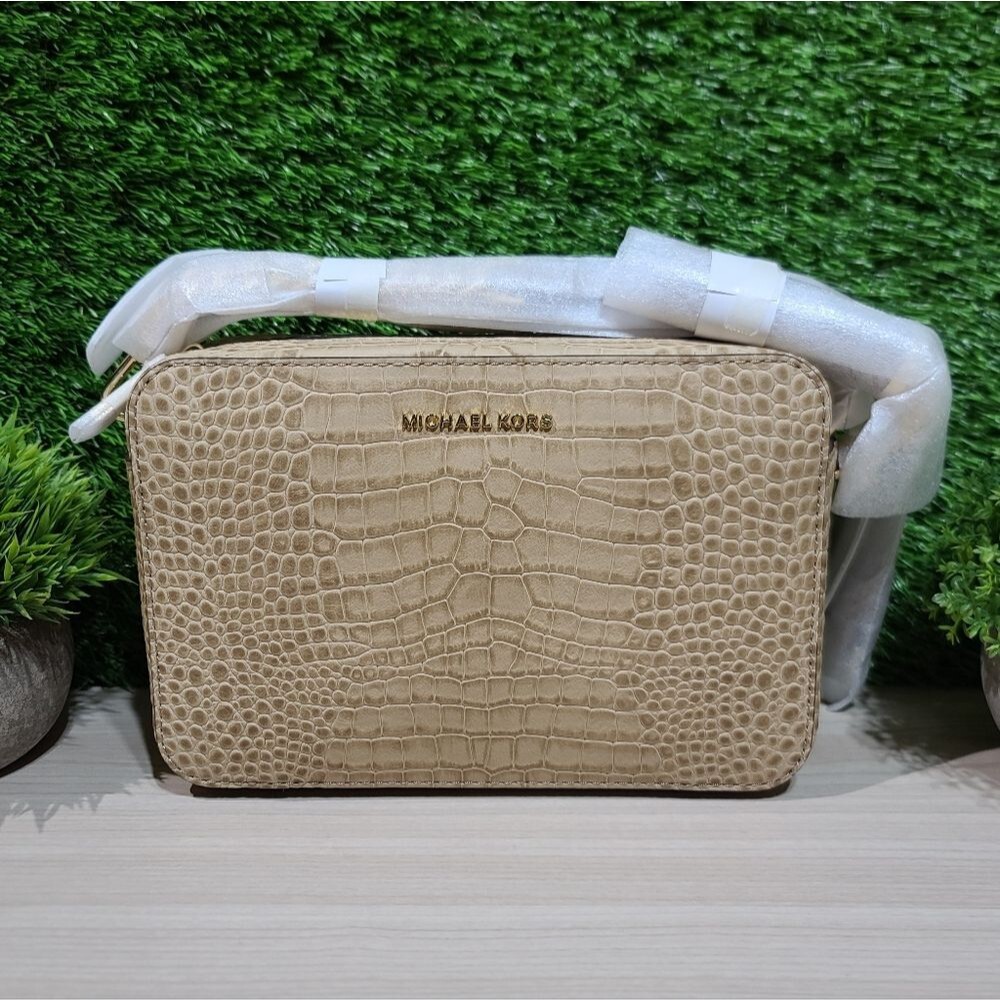 Michael Kors Jet Set Medium Camera Bag with Pocket Camel One Size NWT
